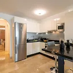 Terrazas La Caleta, 아데제